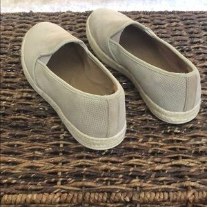 NEW WITHOUT TAGS Clark’s cushion slip-ons
